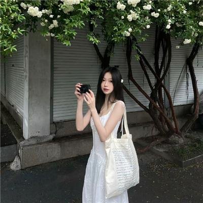 外面有个僵尸啊
